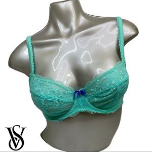 Victoria’s Secret Body By V Teal Unlined Lace Bra